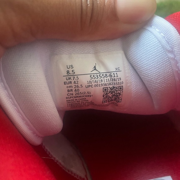 Air Jordan nike low , size 8.5 in mens - Picture 8 of 11